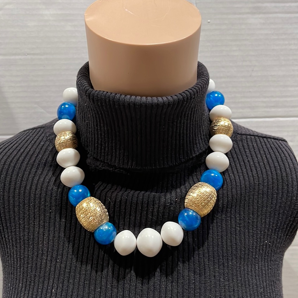 Nwot Vintage Necklace